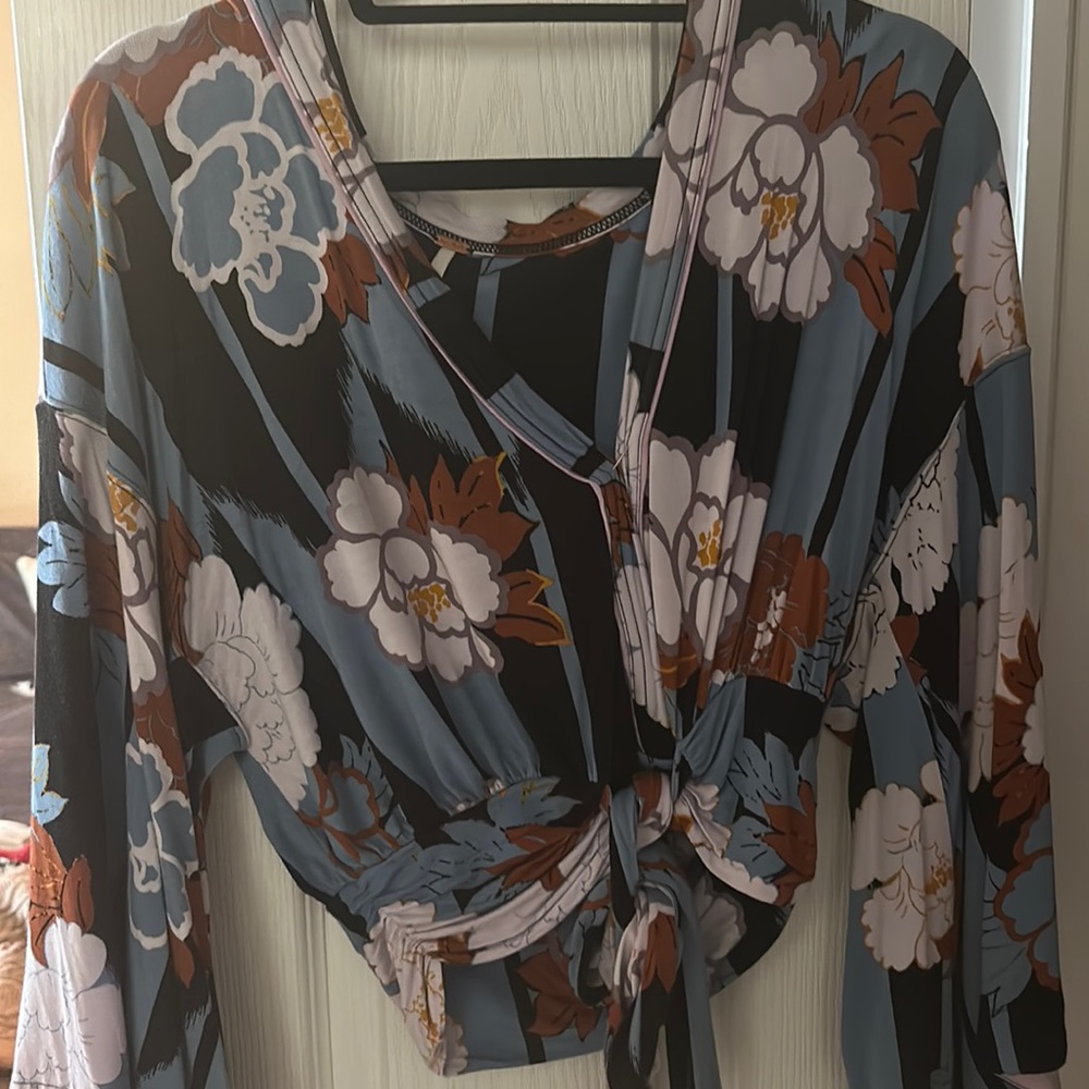 Floral Lulu’s top